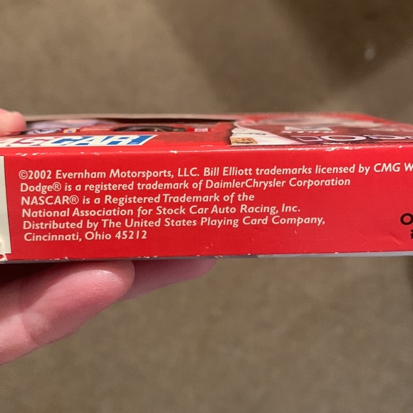 NWOT Bill Elliott playing cards with collectible tin - Picture 3 of 4